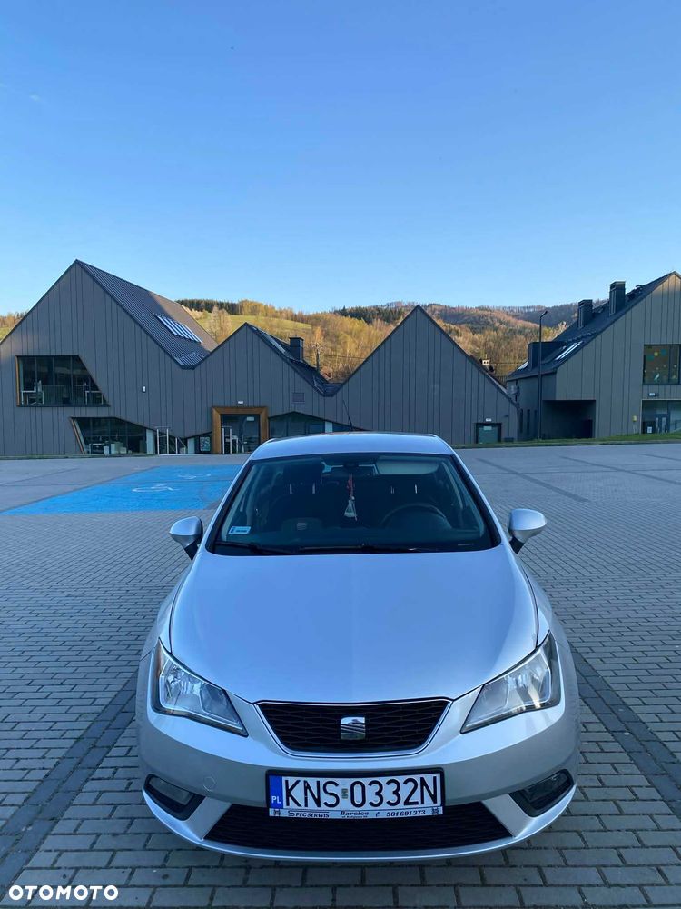 Seat Ibiza 2012 photo 2