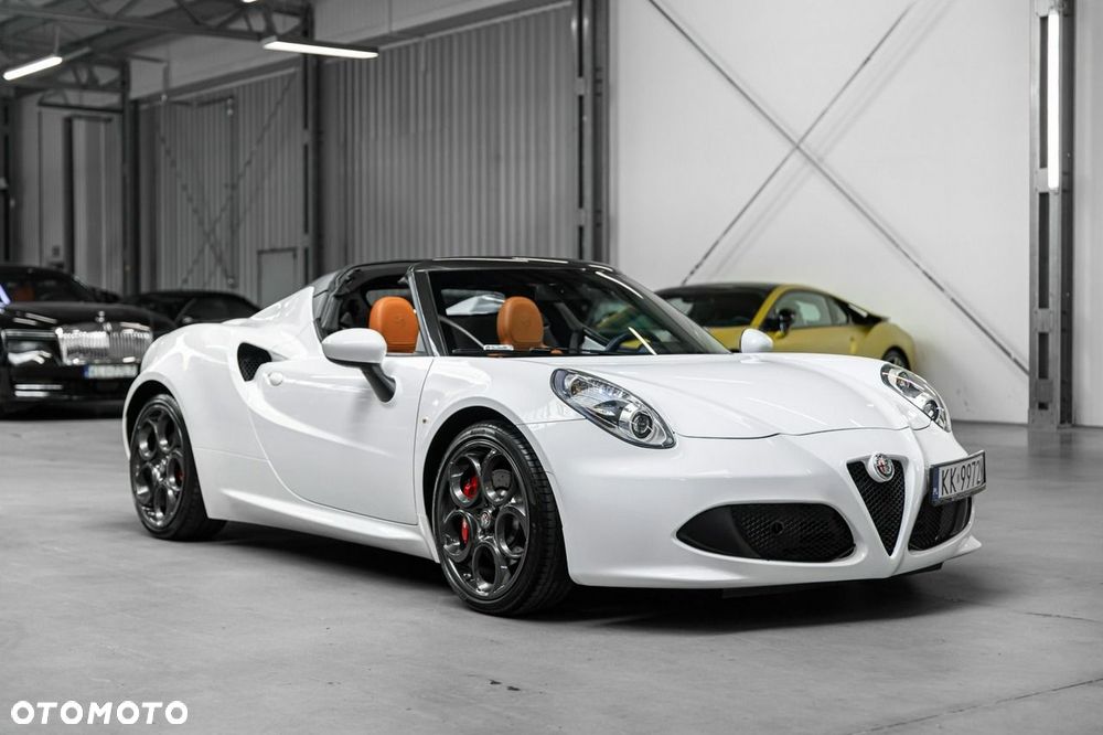 Alfa Romeo 4C - 6