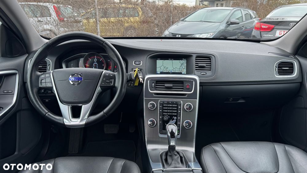 Volvo S60 D3 Geartronic Momentum - 35