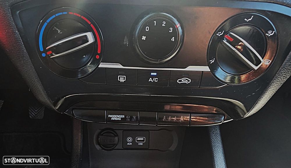 Hyundai i20 1.1 CRDi Access+Bluetooth+Comandos no Volante - 18