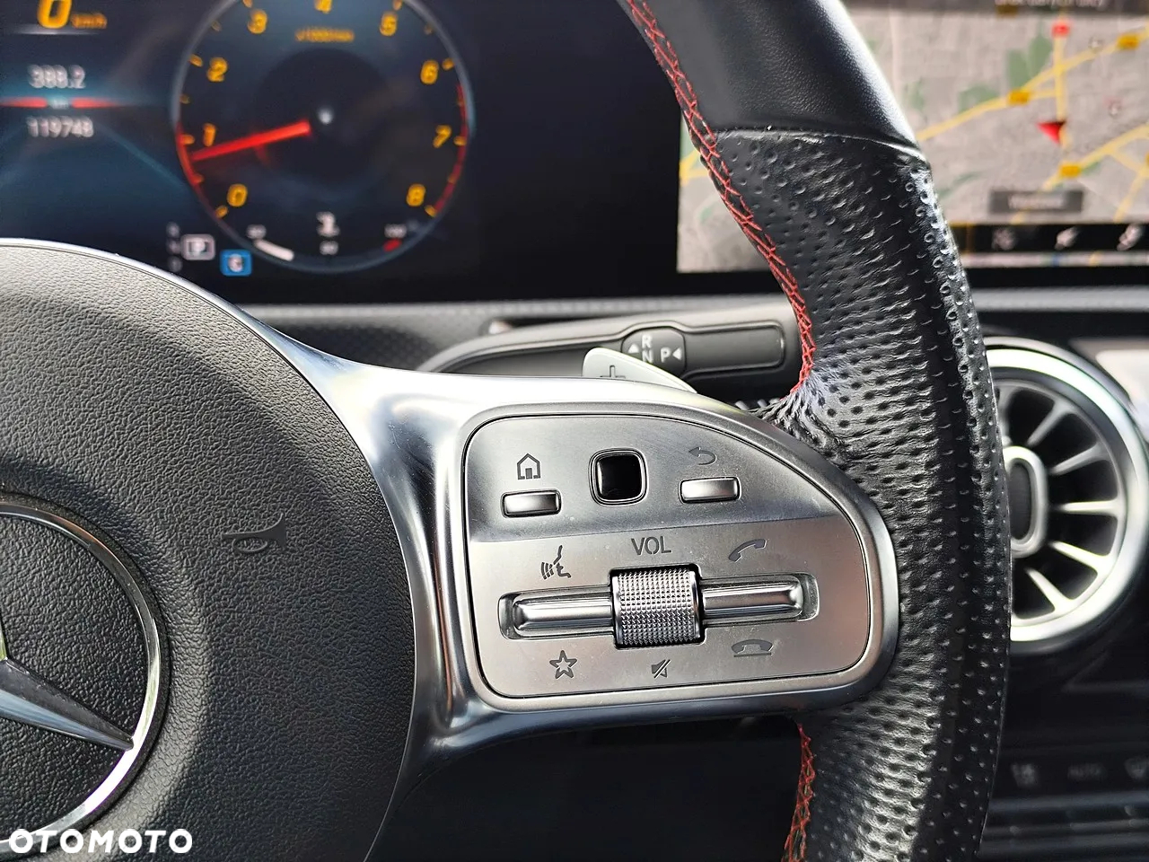 Mercedes-Benz CLA 200 AMG Line 7G-DCT - 16