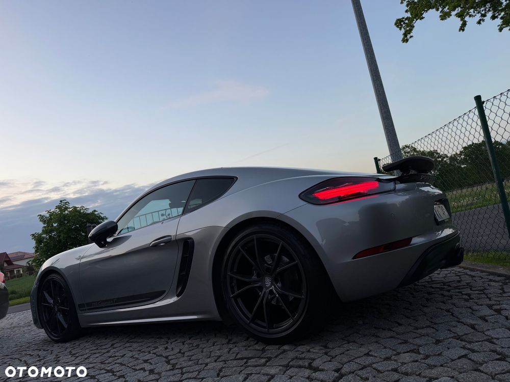 Porsche 718 Cayman GPF T PDK - 28