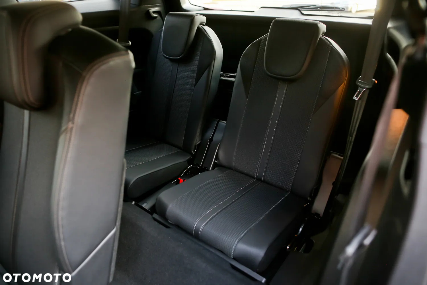 Peugeot 5008 2.0 BlueHDi GT Pack S&S EAT8 - 26