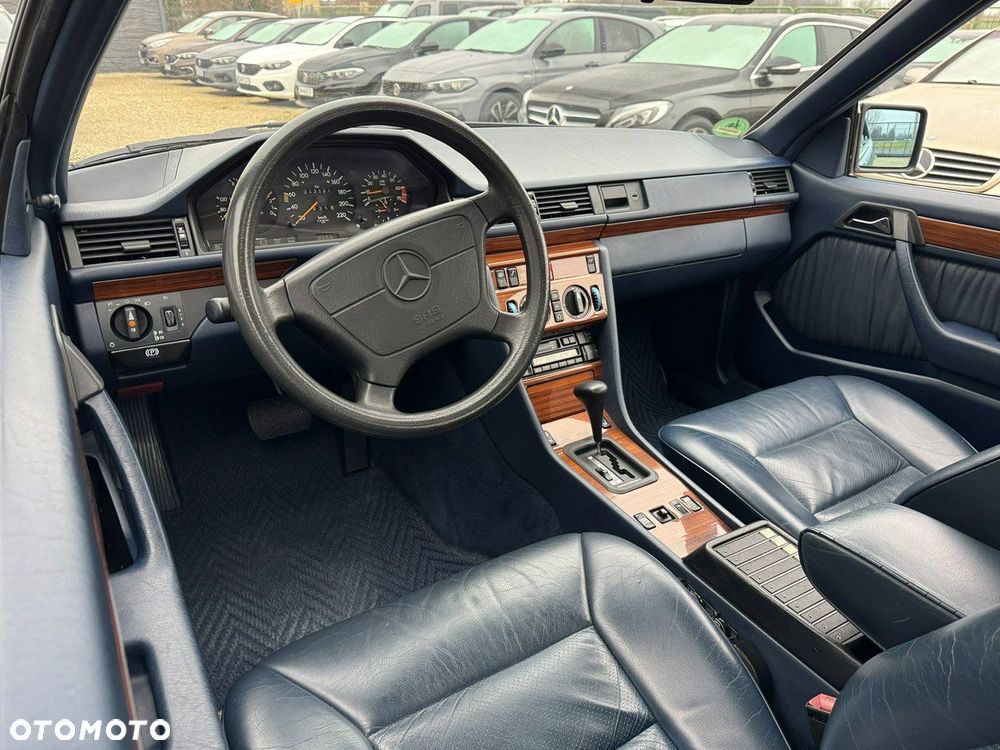 Mercedes-Benz W124 (1984-1993) - 22