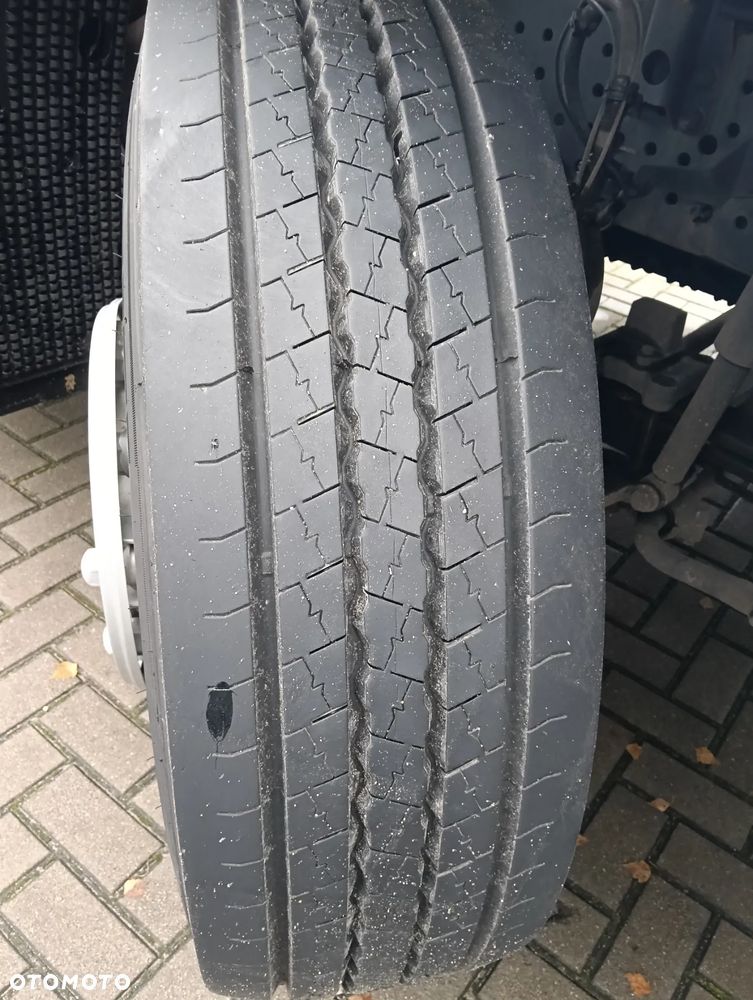 Mercedes-Benz ACTROS - 8