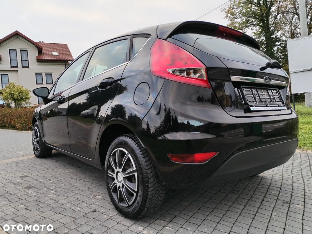 Ford Fiesta - 36