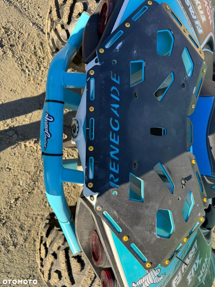 Can-Am Renegade - 10
