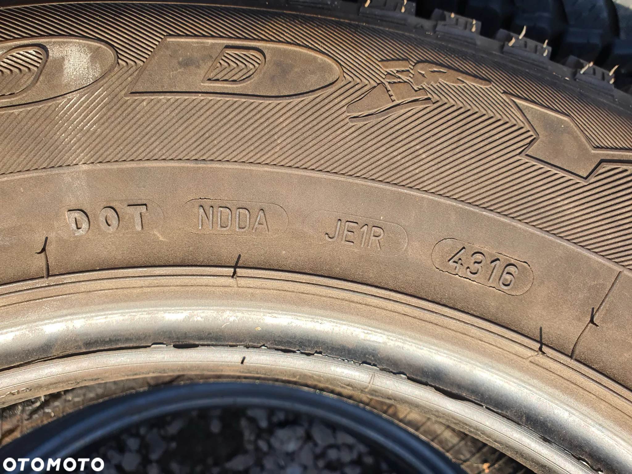 GOODYEAR 215/70R16 100T VECTOR 4 SEASONS (2szt.) (2x7,0) (DOT: 2x4316) Z141 - 6