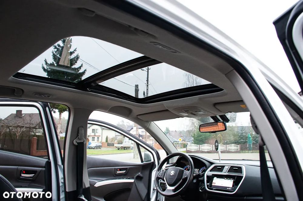 Suzuki SX4 S-Cross 1.6 DDiS TCSS 4x4 Comfort+ - 29