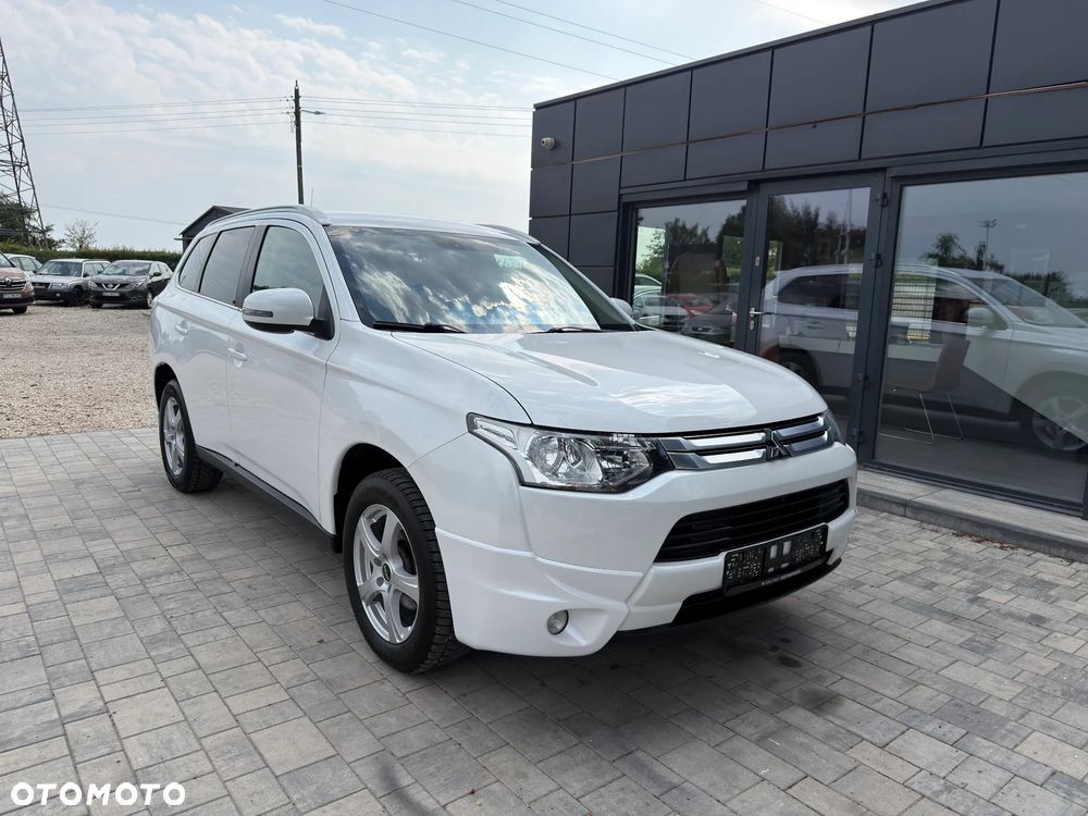 Mitsubishi Outlander 2.2 DID Intense + - 2