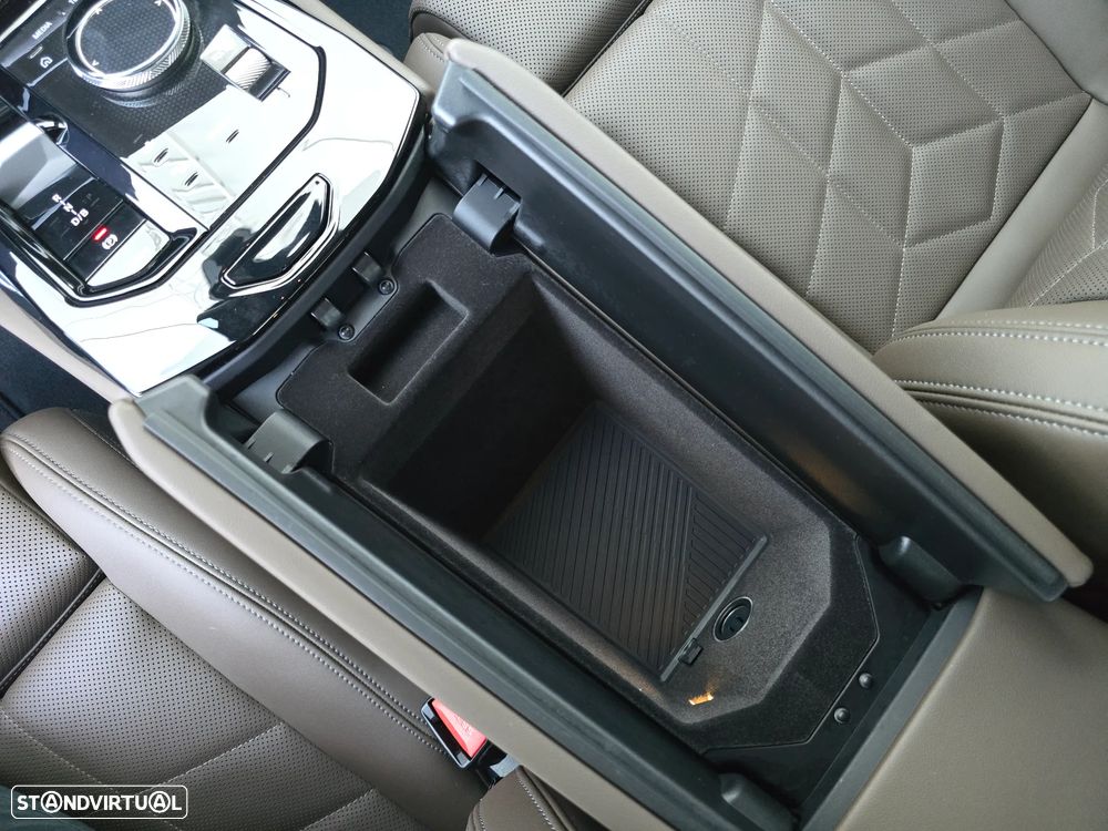 BMW i5 eDrive40 Pack Desportivo M - 26