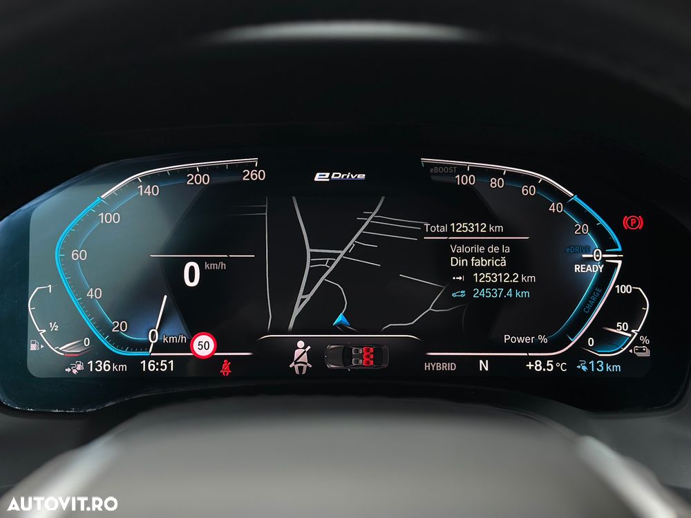 BMW Seria 3 330e Aut. - 23