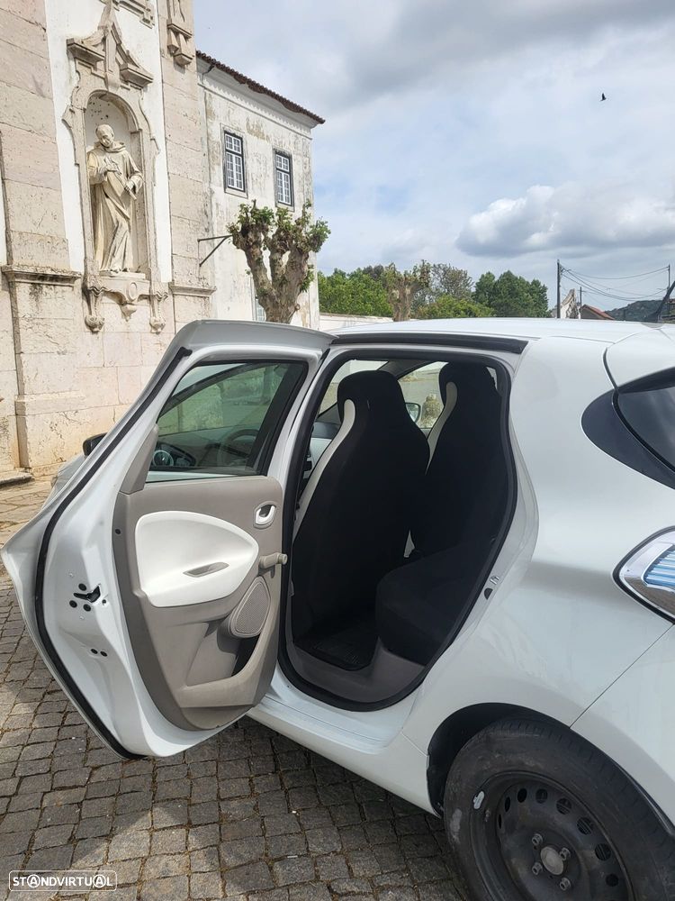 Renault Zoe (c/ Bateria) 41 kwh Life c/ LIMITED Pack - 7