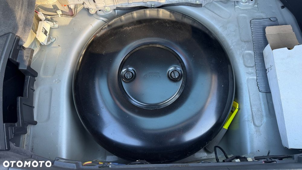 Toyota Prius 1.5 VVT-i Sol - 31