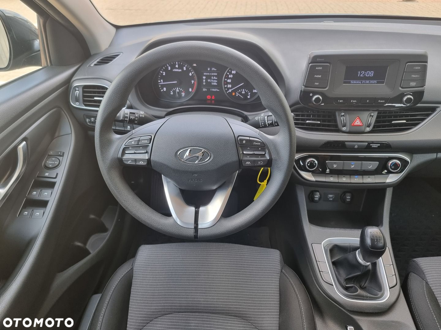 Hyundai i30 1.5 DPI Classic + - 28