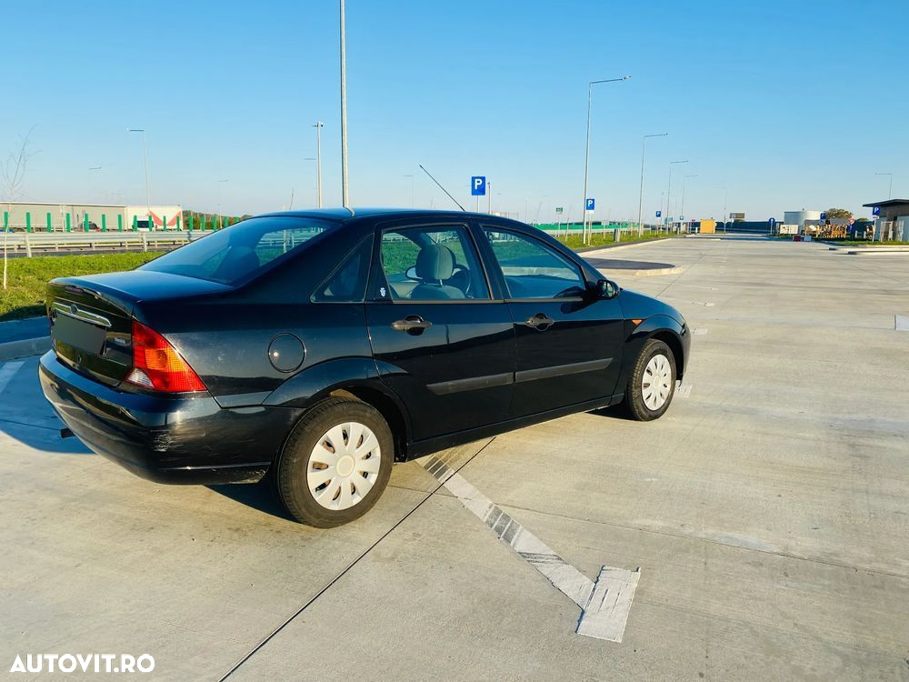 Ford Focus 1.6 16V Ghia - 2