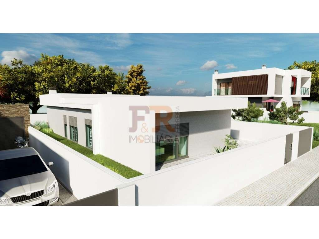 Moradia T4 com Garagem. FERNÃO FERRO - Grande imagem: 3/28