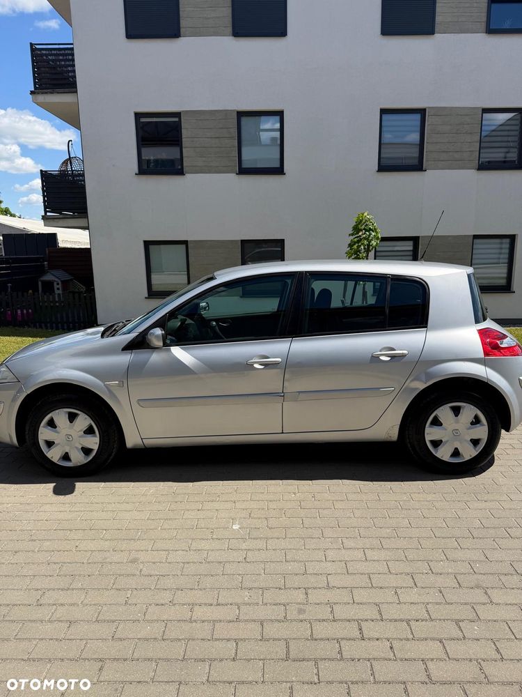 Renault Megane - 5