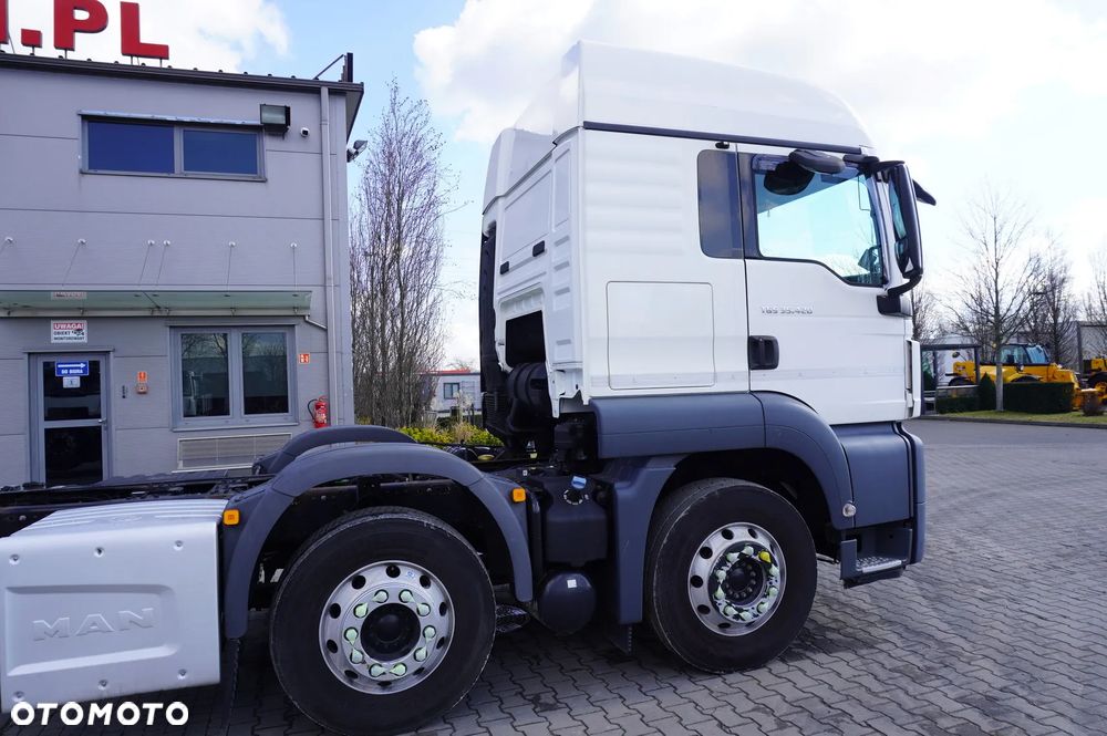 MAN TGS 35.420 8x2 / Rama 6,4 m / 3 osie skrętne / 3 szt. - 12