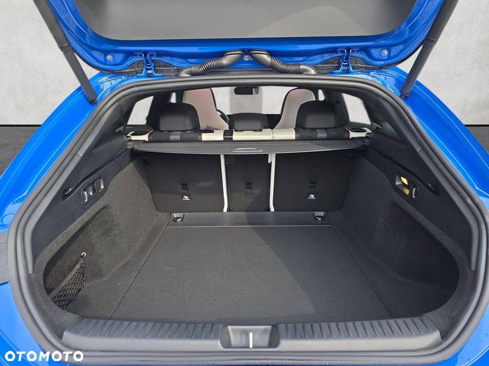 Mercedes-Benz CLA - 17