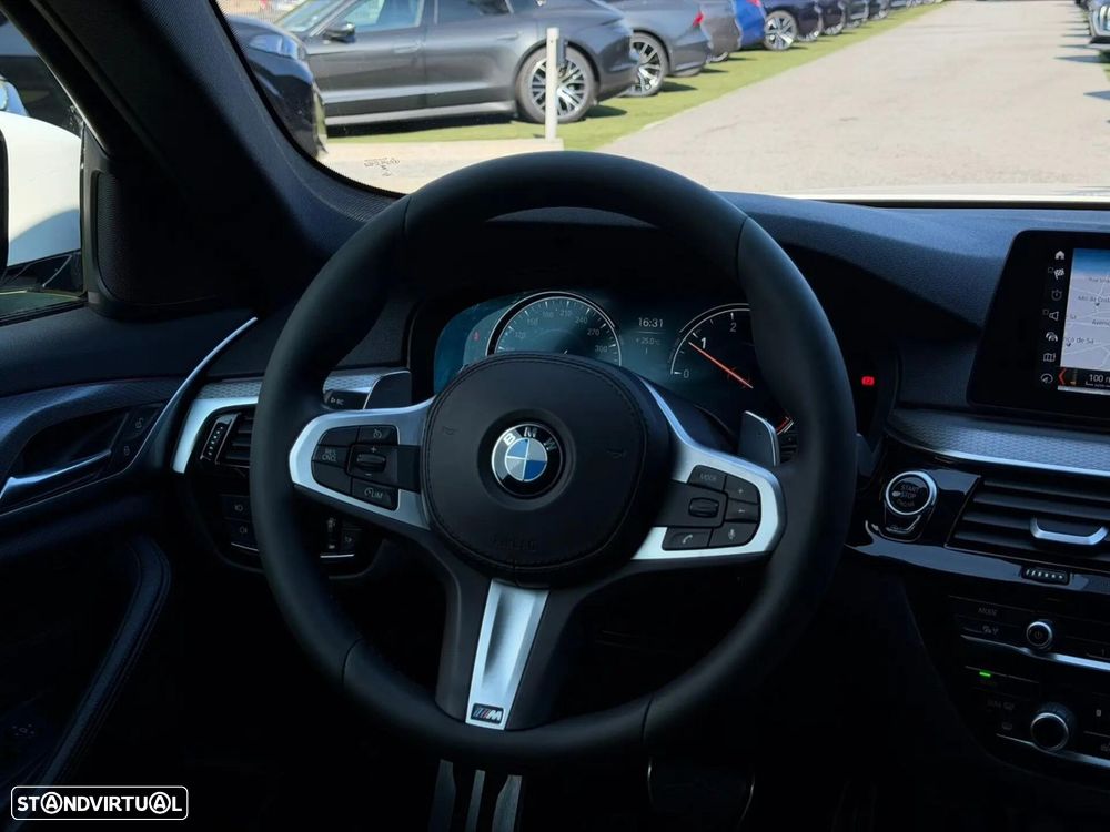 BMW 520 d Pack M Auto - 31