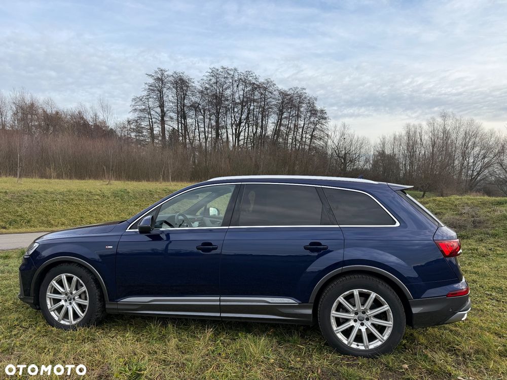 Audi Q7 - 1
