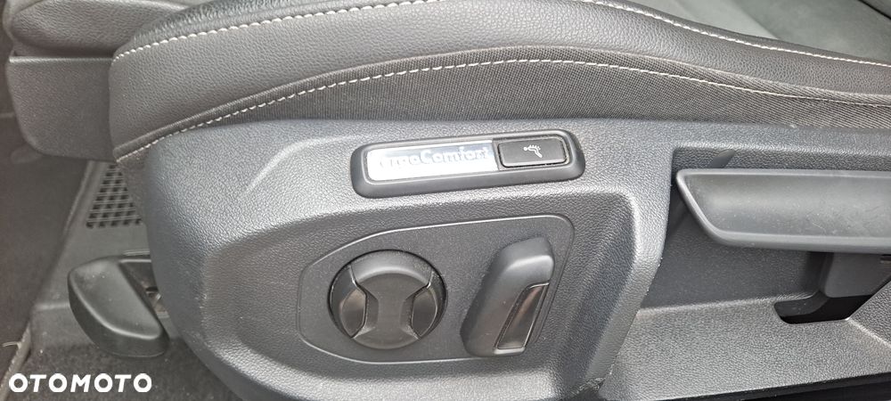 Volkswagen Arteon 2.0 TDI R-Line DSG - 18