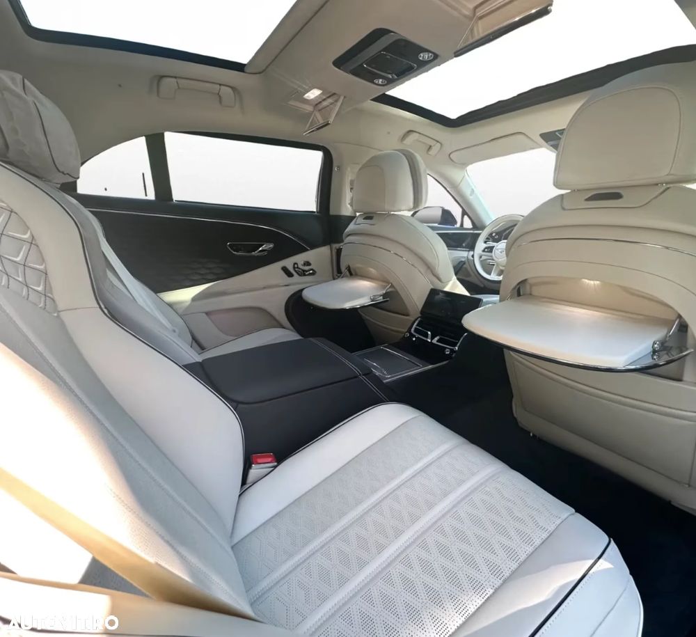 Bentley Flying Spur - 12