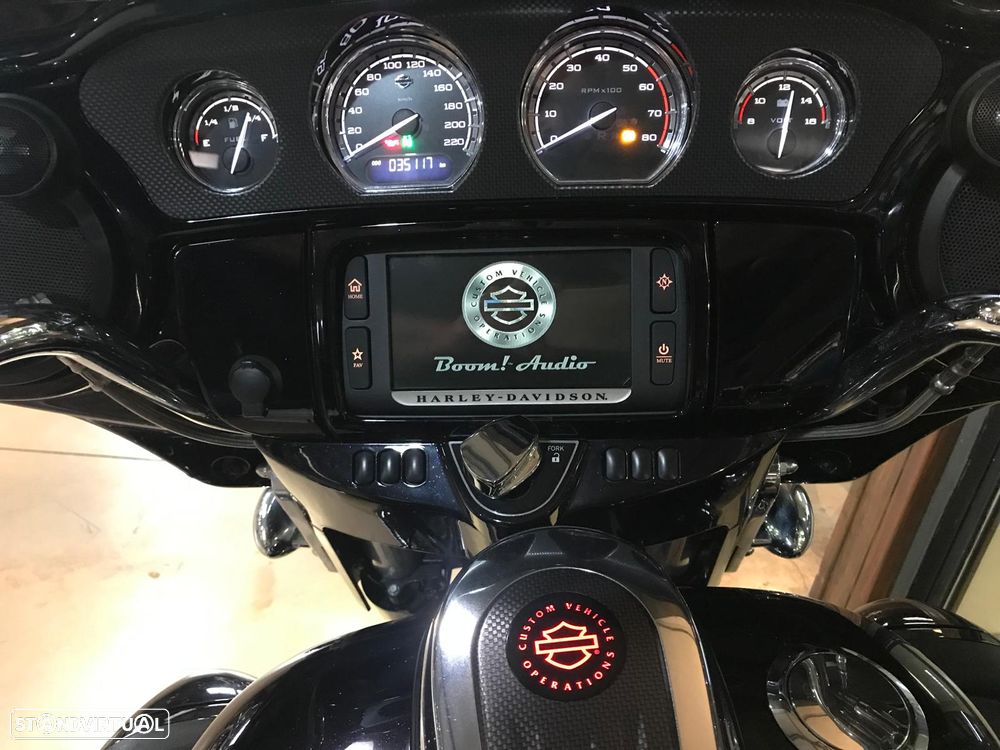 Harley-Davidson FLHXS CVO STREET GLIDE (FLHXSE) - 11