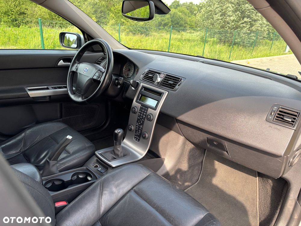 Volvo V50 2.0D Momentum - 9