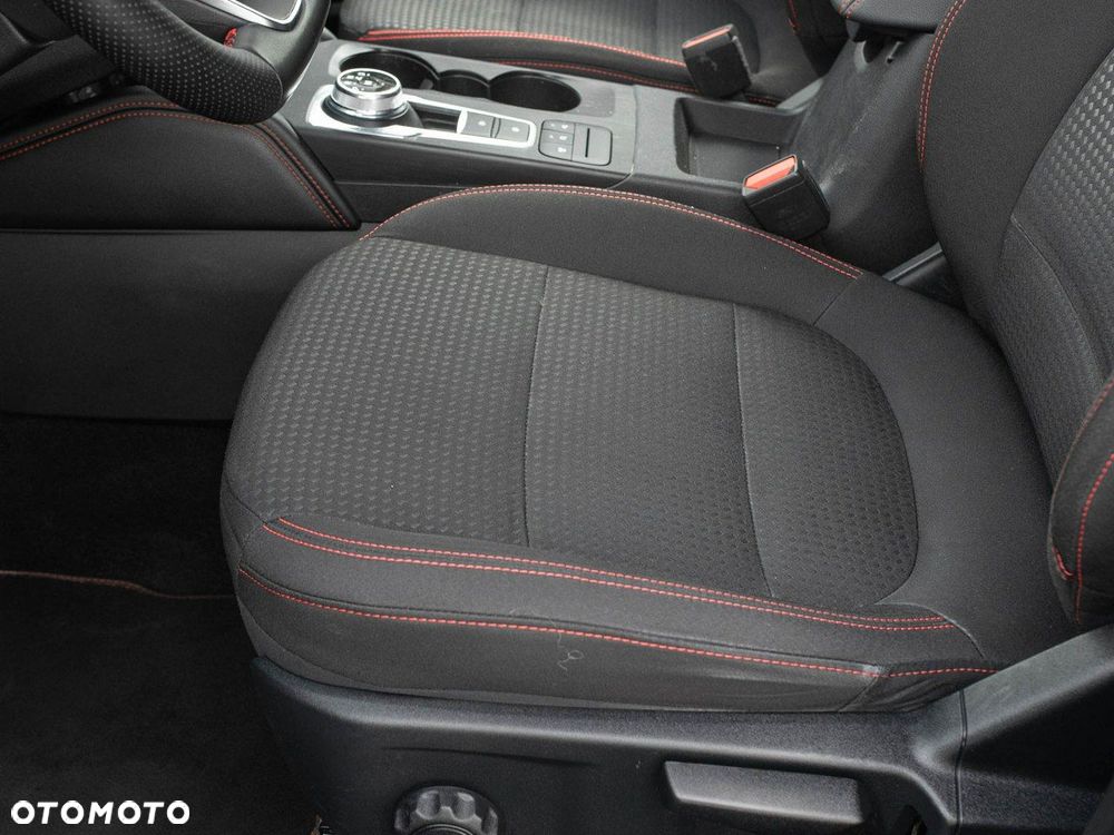 Ford Kuga - 11
