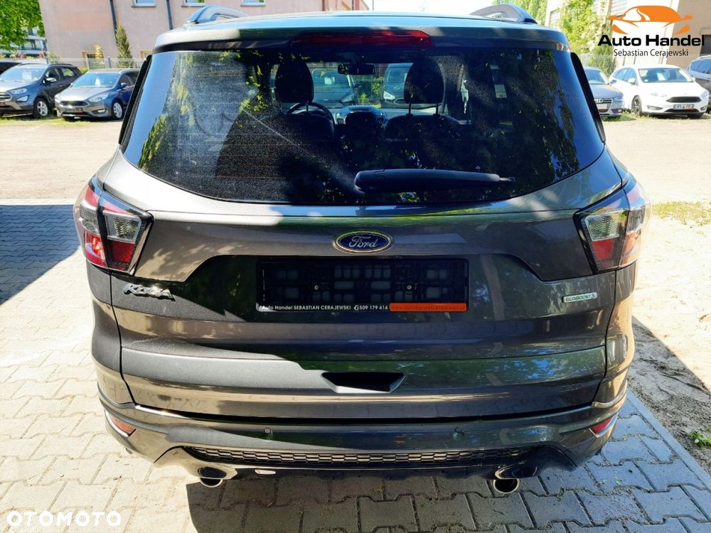 Ford Kuga 1.5 EcoBoost 2x4 ST-Line - 9