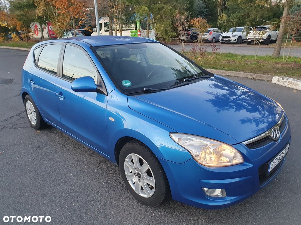 Hyundai i30 2.0 Premium - 4