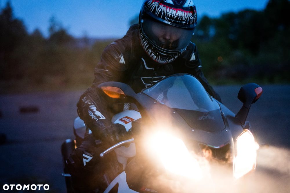 Aprilia RSV - 11