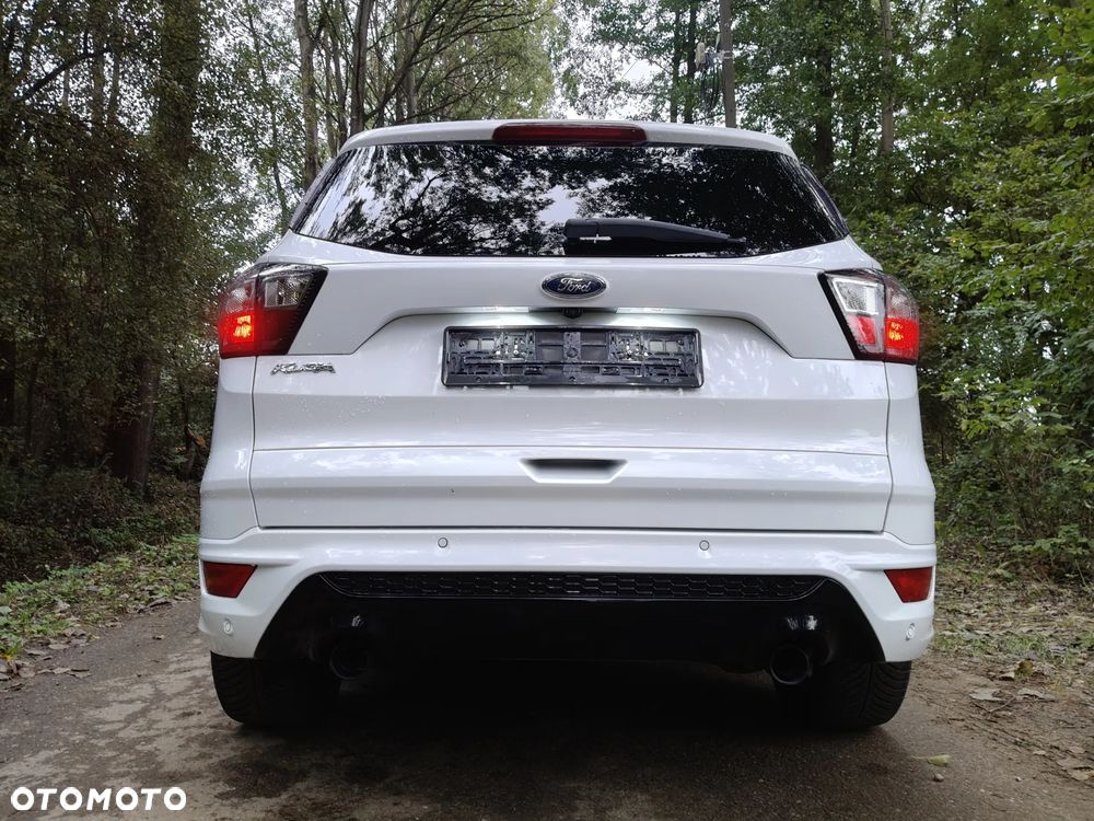 Ford Kuga 2.0 TDCi 2x4 ST-Line - 12