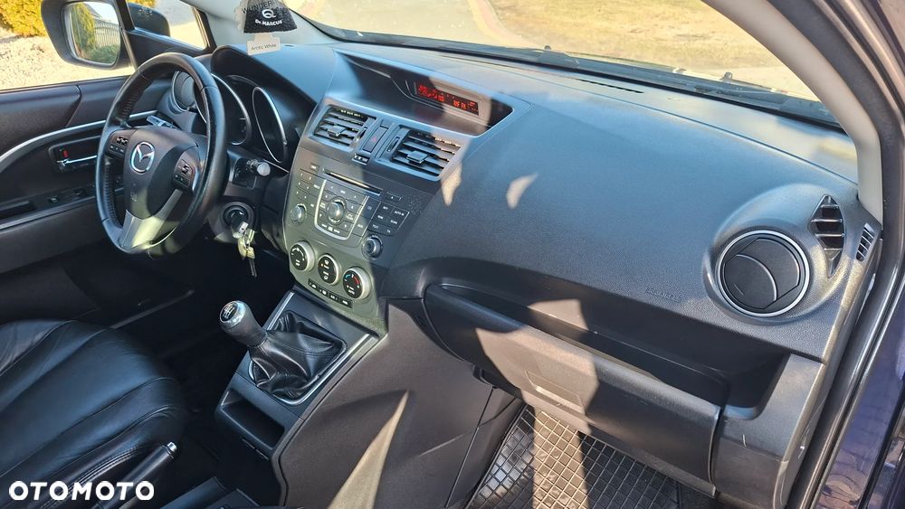 Mazda 5 - 13
