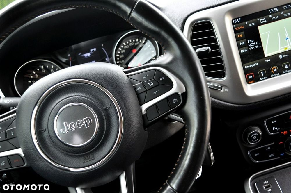 Jeep Compass 1.4 TMair Longitude FWD S&S - 26