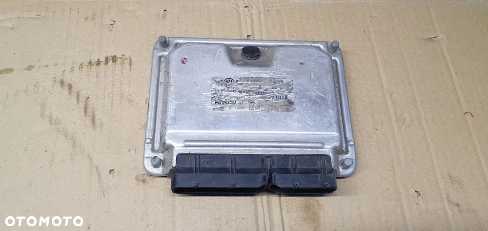 Sterownik komputer silnika VW Passat B5 1.9 TDI 0281011205 - 1