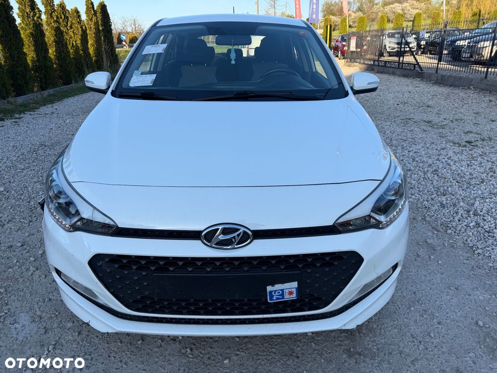 Hyundai i20 1.1 CRDi BlueDrive Elegant - 2