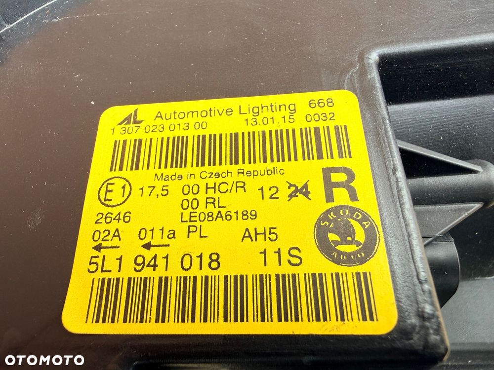Lampa przednia SKODA YETI ZWYKŁA PRAWA EUROPA ORYGINALNA AL - 4