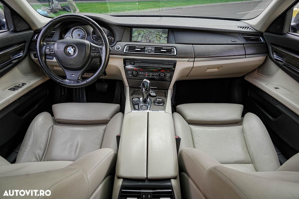 BMW Seria 7 740d xDrive - 11
