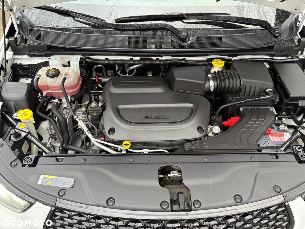 Chrysler Pacifica - 13