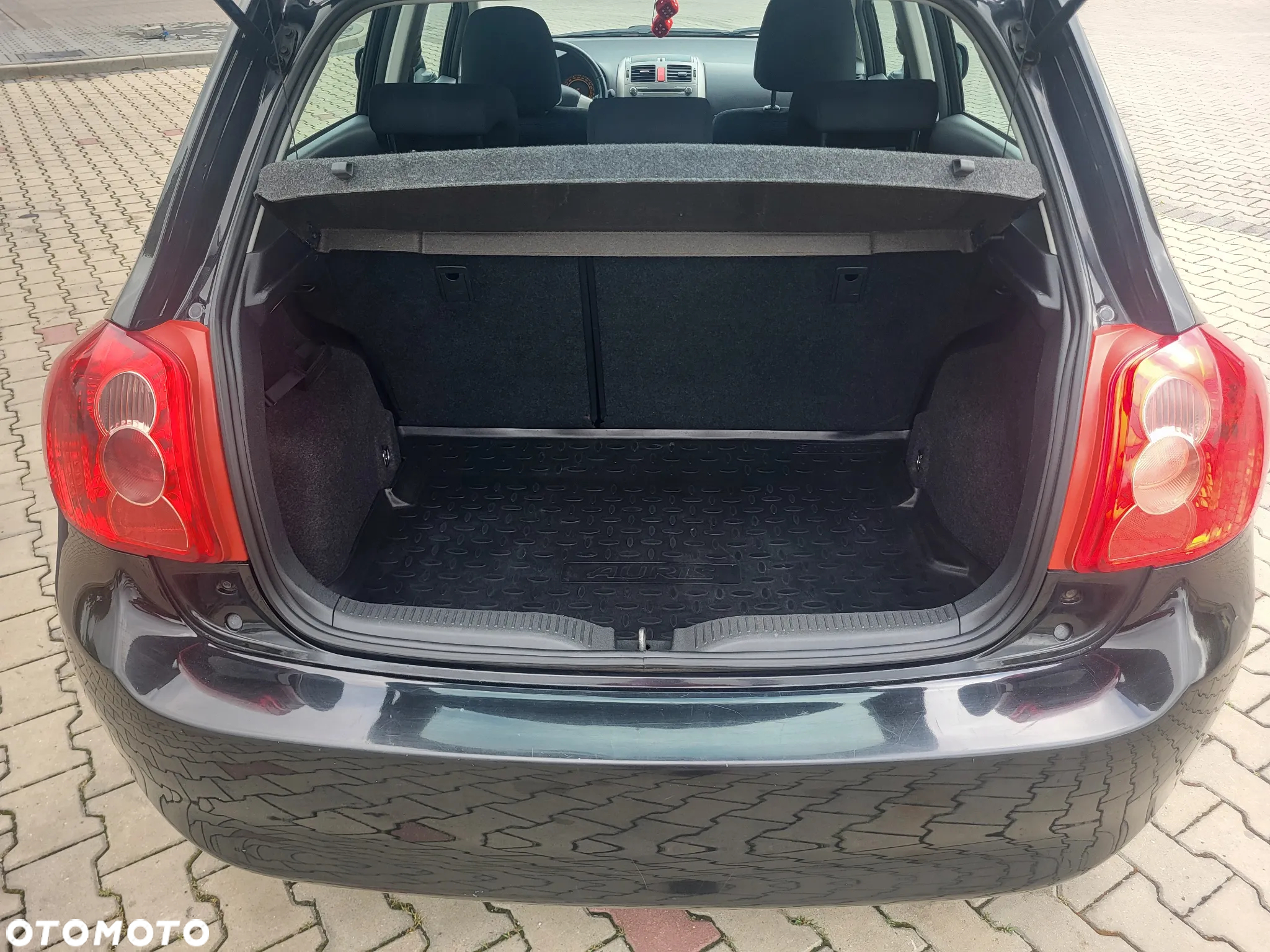 Toyota Auris 1.33 VVT-i Classic Terra - 31