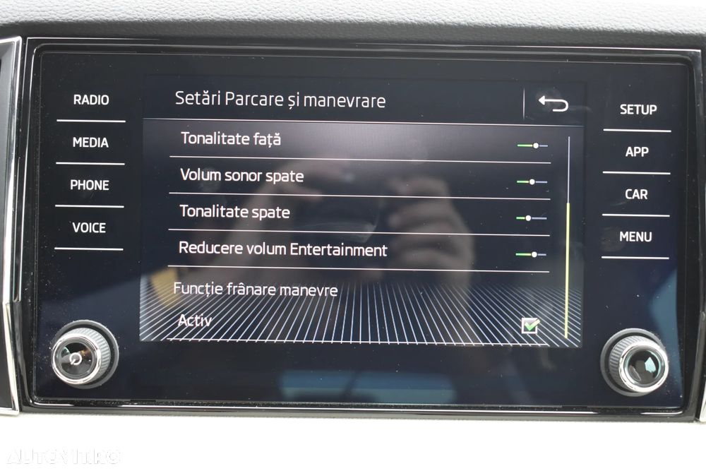 Skoda Karoq 2.0 TDI SCR 4x4 DSG Style - 26