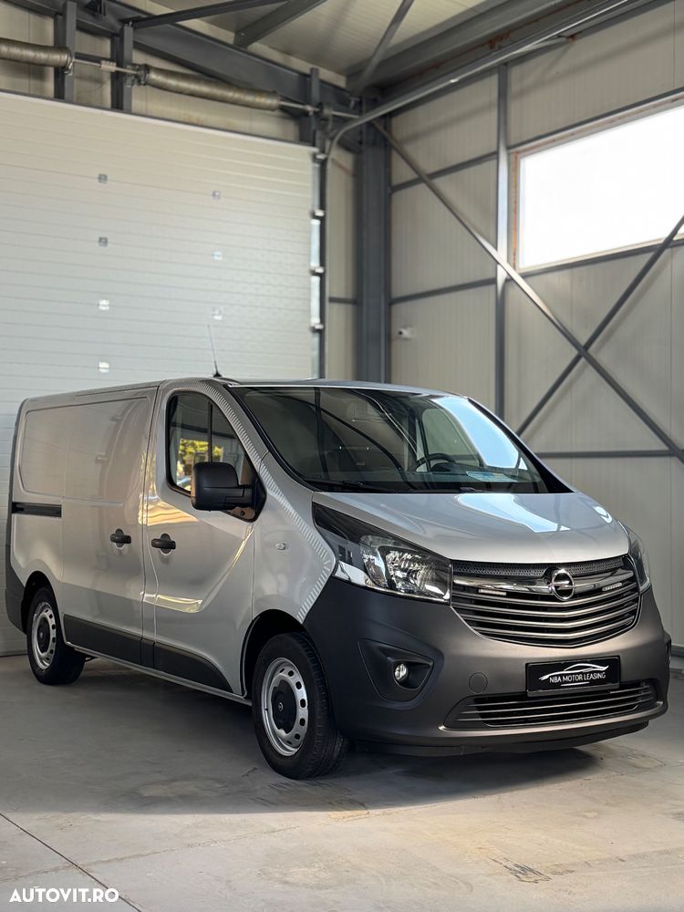 Opel Vivaro - 1