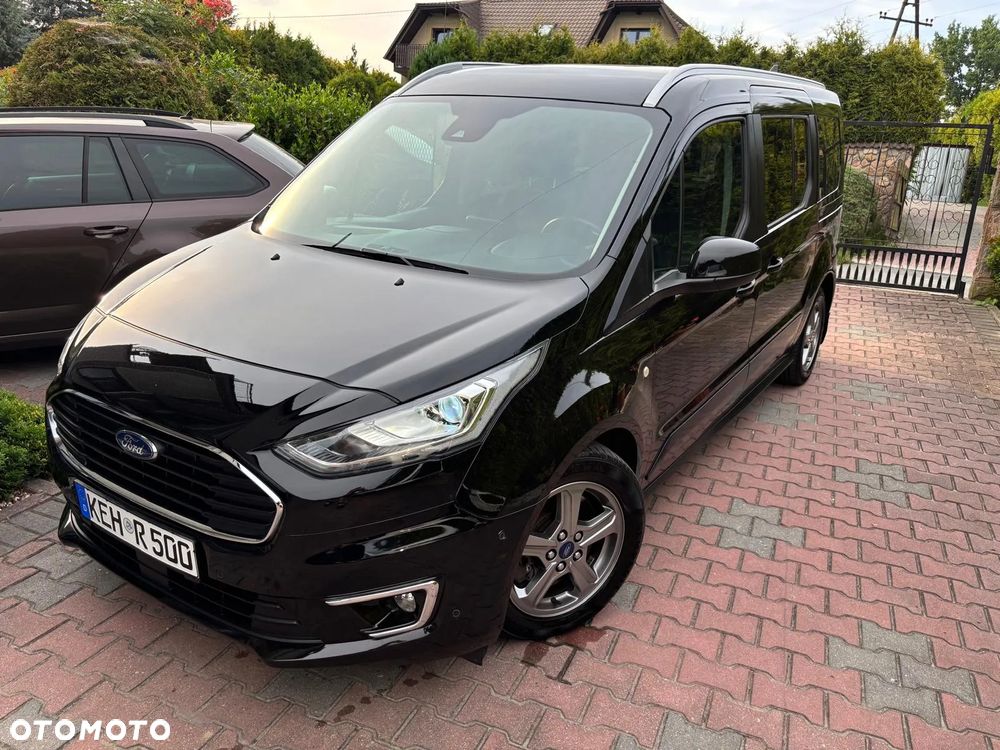 Ford Tourneo Connect Grand - 38