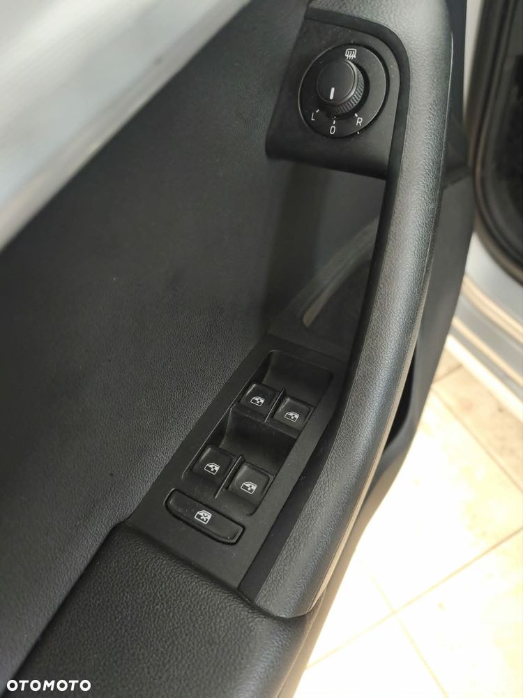 Skoda Octavia 1.6 TDI Style DSG - 11