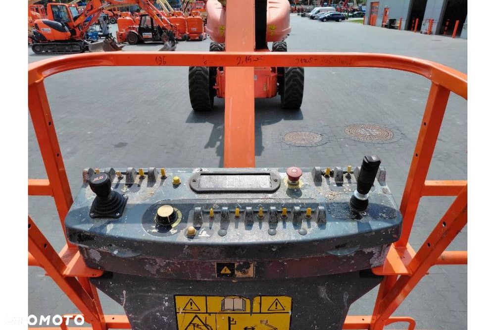 JLG 1250 AJP - 13
