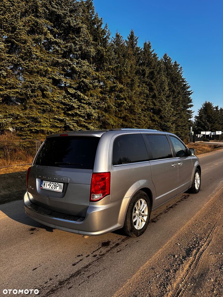 Dodge Grand Caravan 3.6 R/T - 4