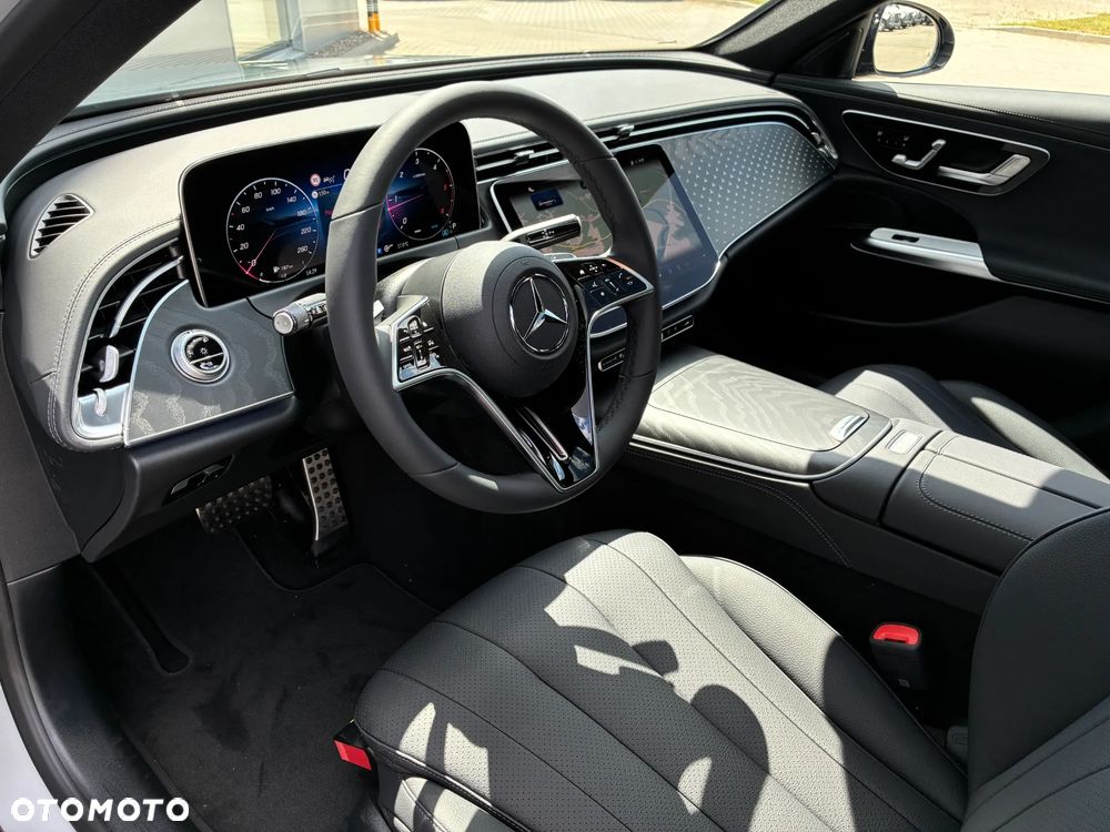 Mercedes-Benz Klasa E 220 d mHEV 4-Matic Avantgarde 9G-Tronic - 4